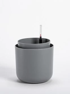 Tolita Recycled Self-Watering Flower Pot, 8" Diameter -Garden Tools Store 3 4 crop 8612965 08V tif