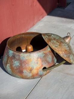 Acorn Hose Pot -Garden Tools Store 3 4 crop 8613361 0051