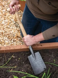 Gardener’s Lifetime Perennial Spade With Short T-Handle -Garden Tools Store 8600310 3318 tif