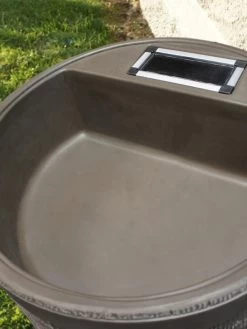 Round Rain Barrel With Planter, 35 Gallons -Garden Tools Store 8612856WALNT 02V tif